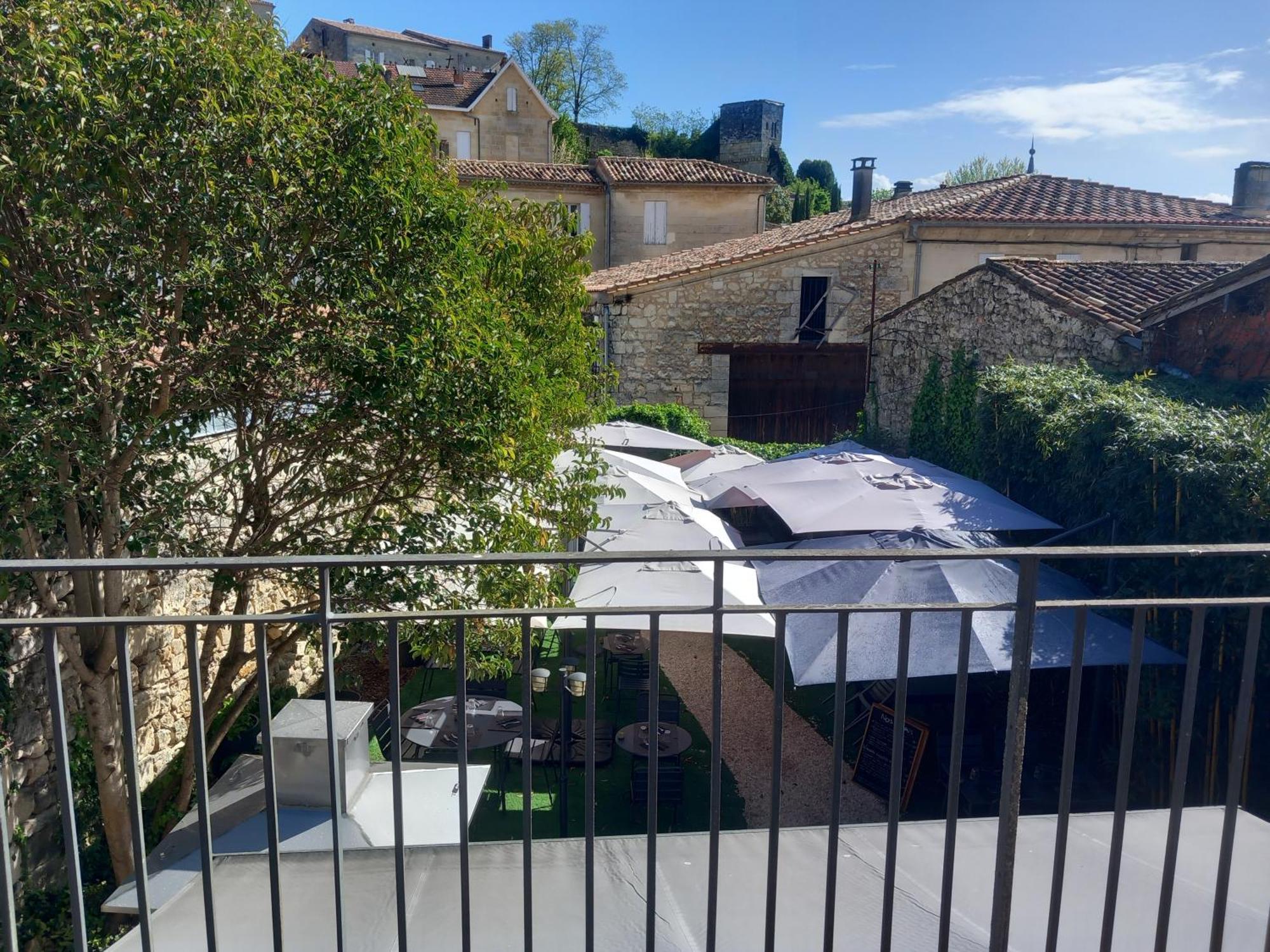 Les Logis Des Vignobles Saint Emilion En Duplex N 2 Avec Terrasse 아파트 외부 사진