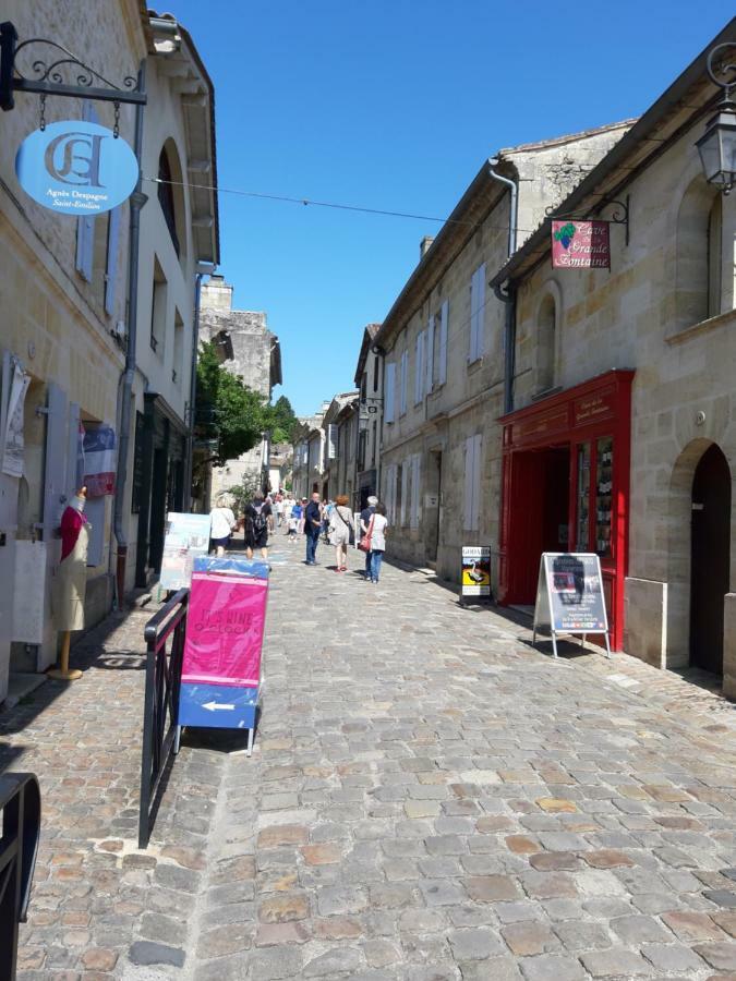 Les Logis Des Vignobles Saint Emilion En Duplex N 2 Avec Terrasse 아파트 외부 사진